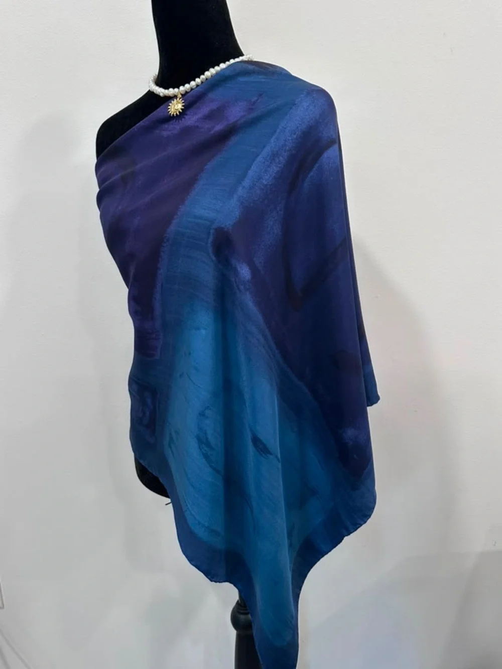 Gucci Silk Scarf Navy Blue Hand Rolled Made in Italy